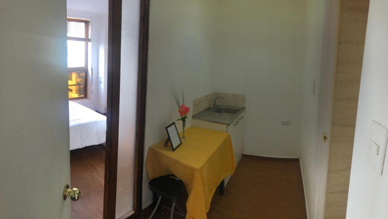 فينيا ديل مار Hostal Lacroix المظهر الخارجي الصورة