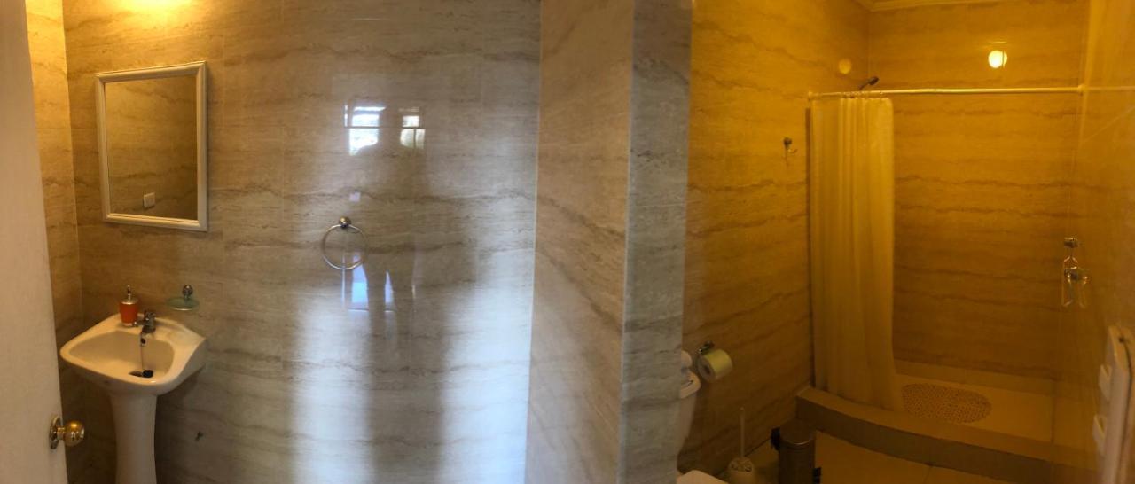 فينيا ديل مار Hostal Lacroix المظهر الخارجي الصورة